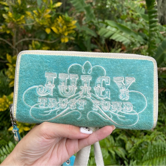 SOLD ELSEWHERE RARE JUICY COUTURE Bag TRUST FUND in blue terrycloth 😻wallet SET - Picture 8 of 14